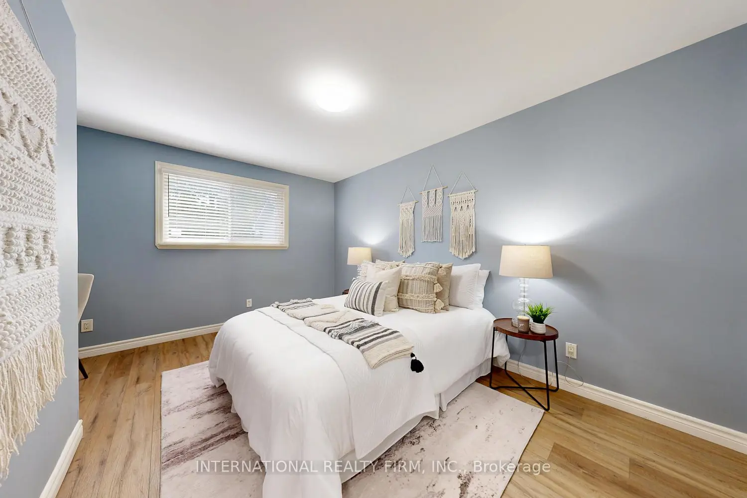 356 Platten Boulevard photo 2