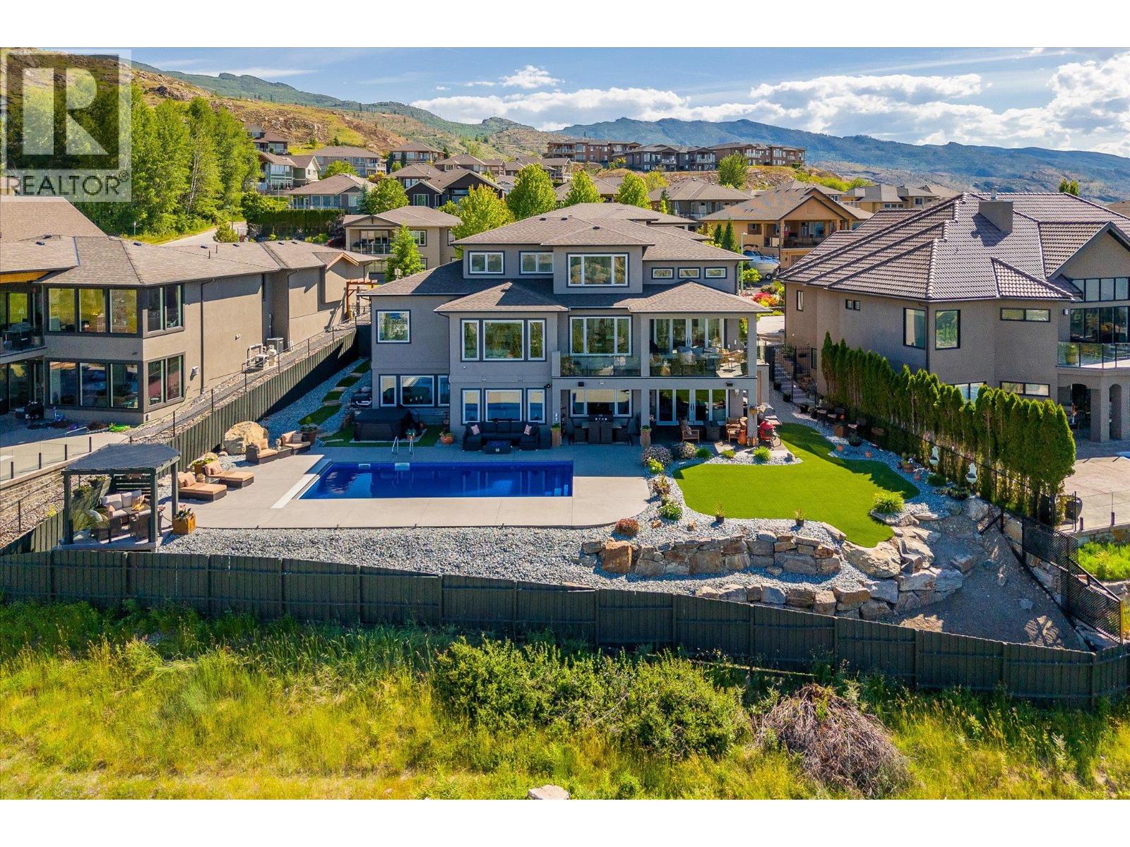 750 Kuipers Crescent, Kelowna, BC, V1W5H4