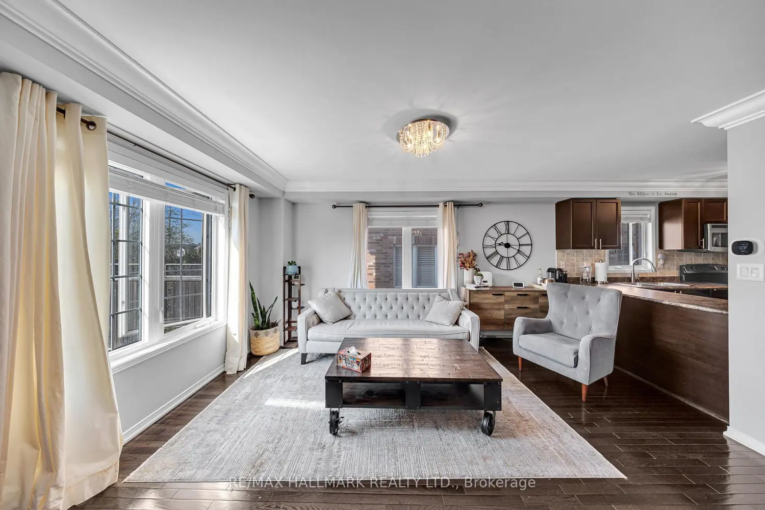 21 Summerside Avenue photo 2