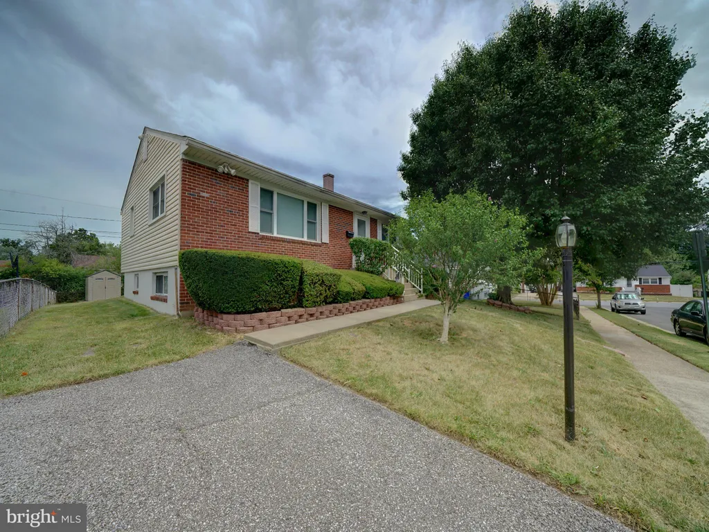 1120 Beall Place, Laurel, MD 20707 photo 3