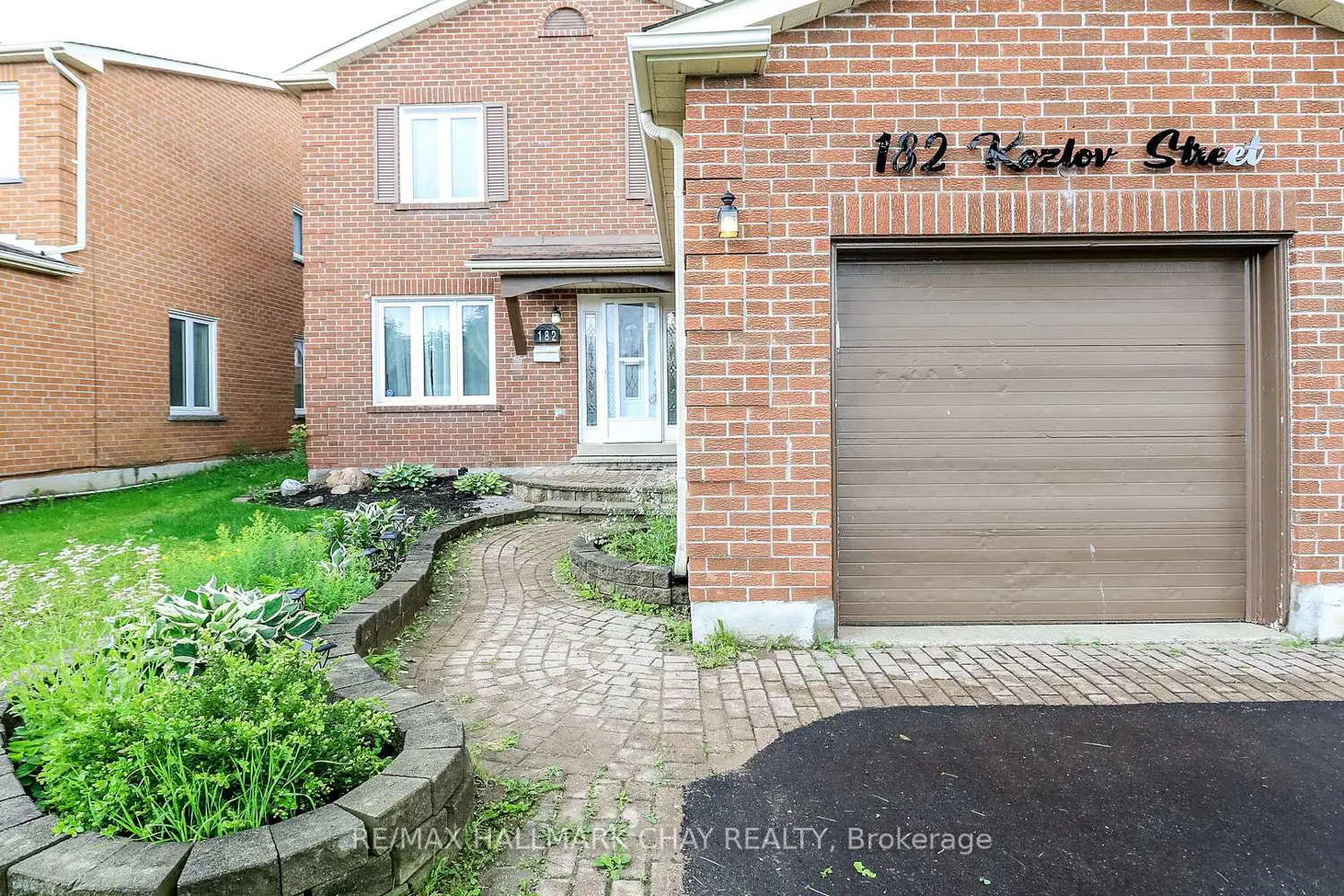 182 Kozlov Street photo 2