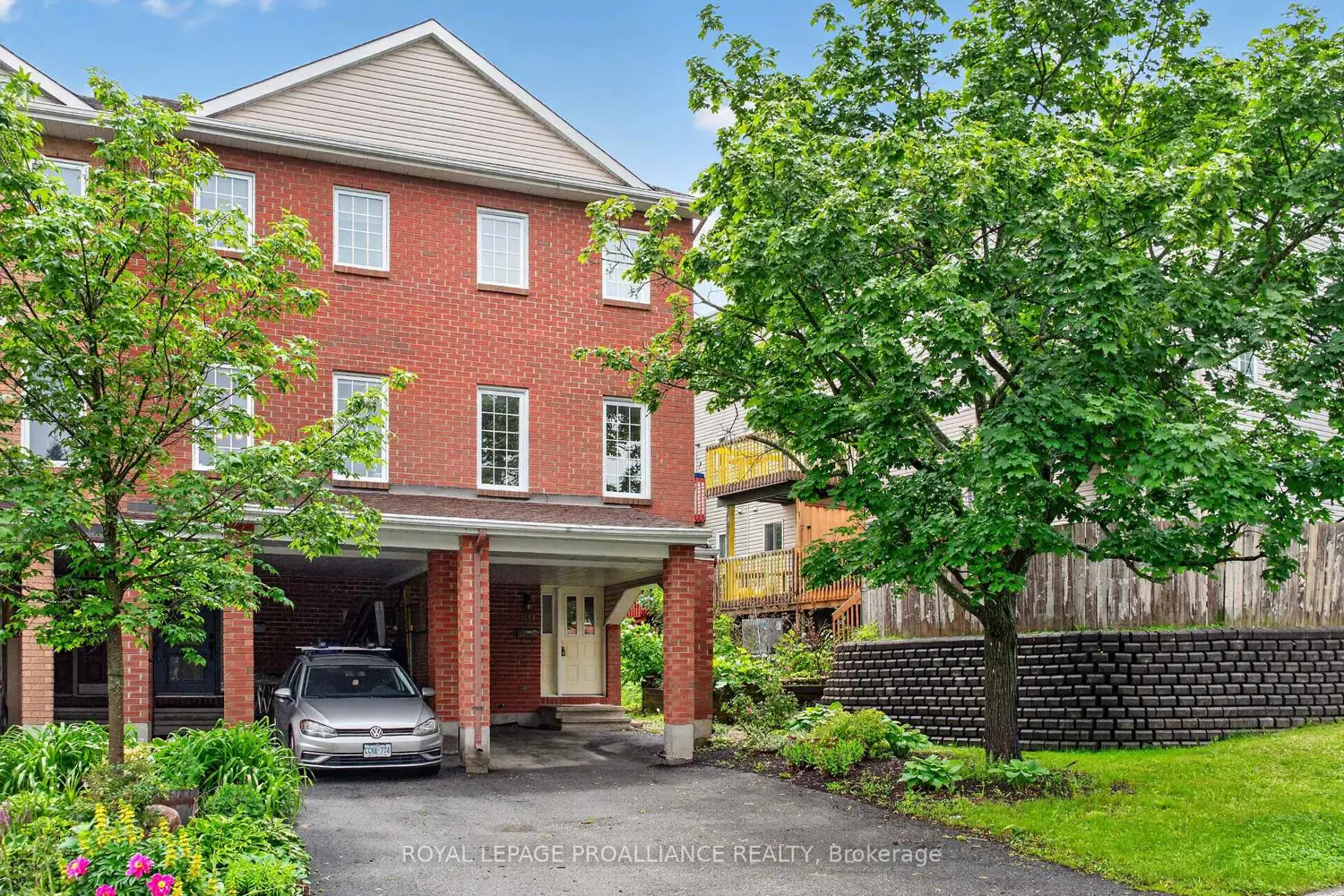 80 Rothbury Crescent