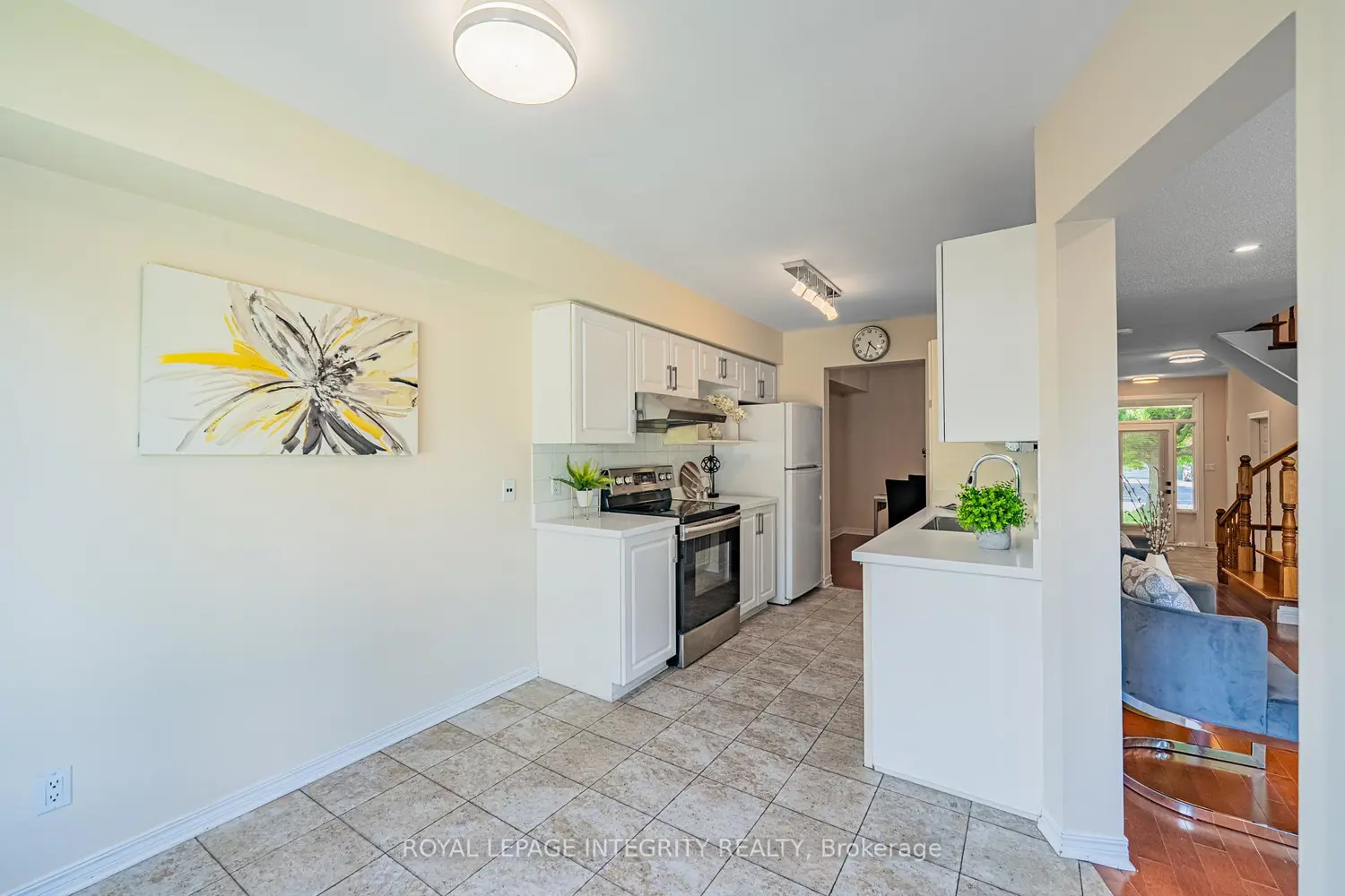 16 Redding Way photo 5