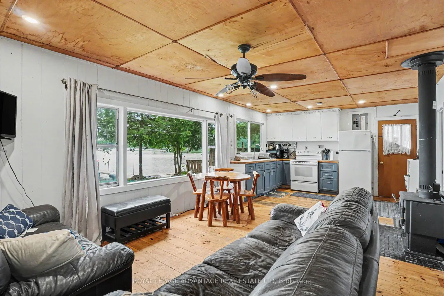 507 Stewart Lane photo 4