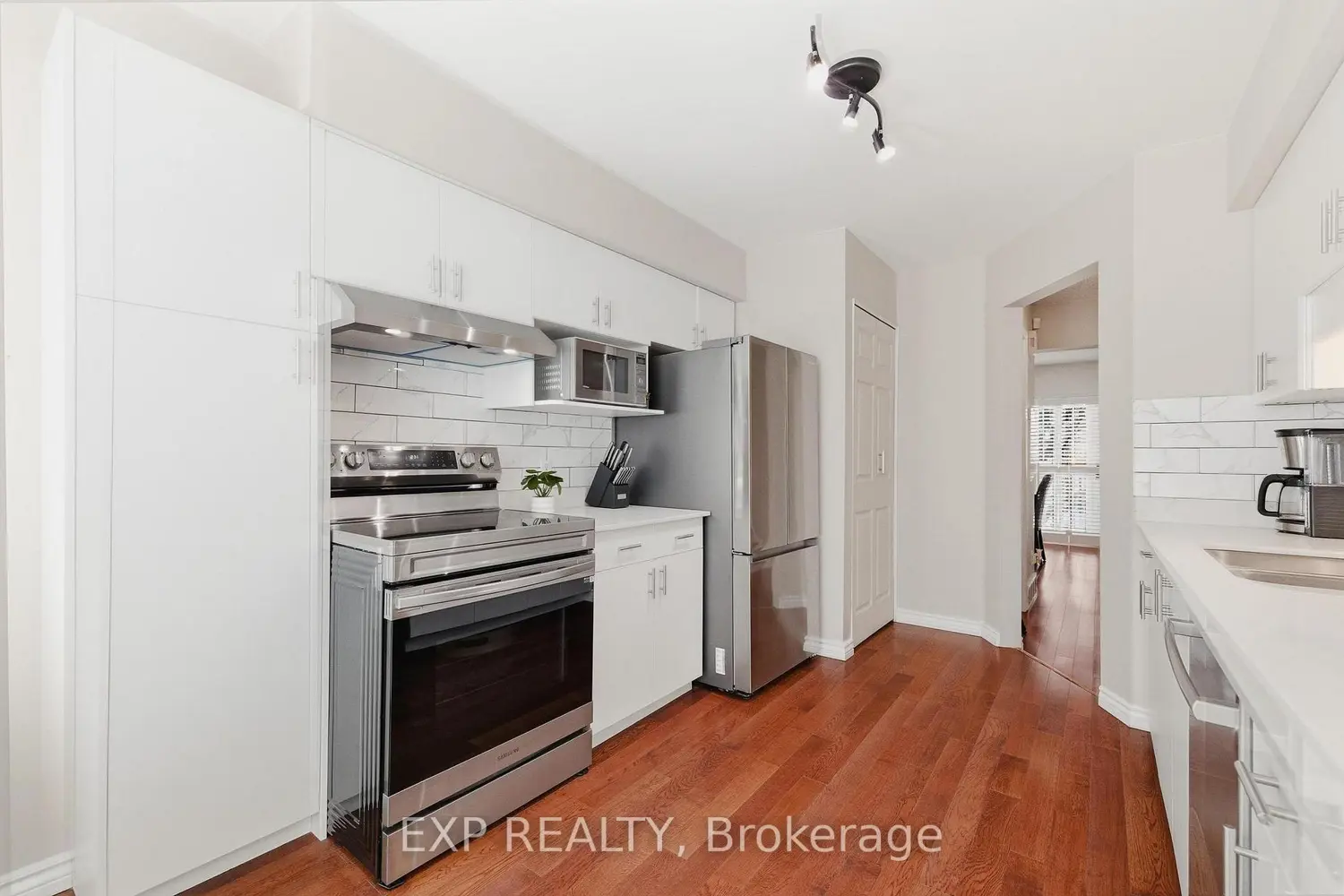 245 Bishop Street 31