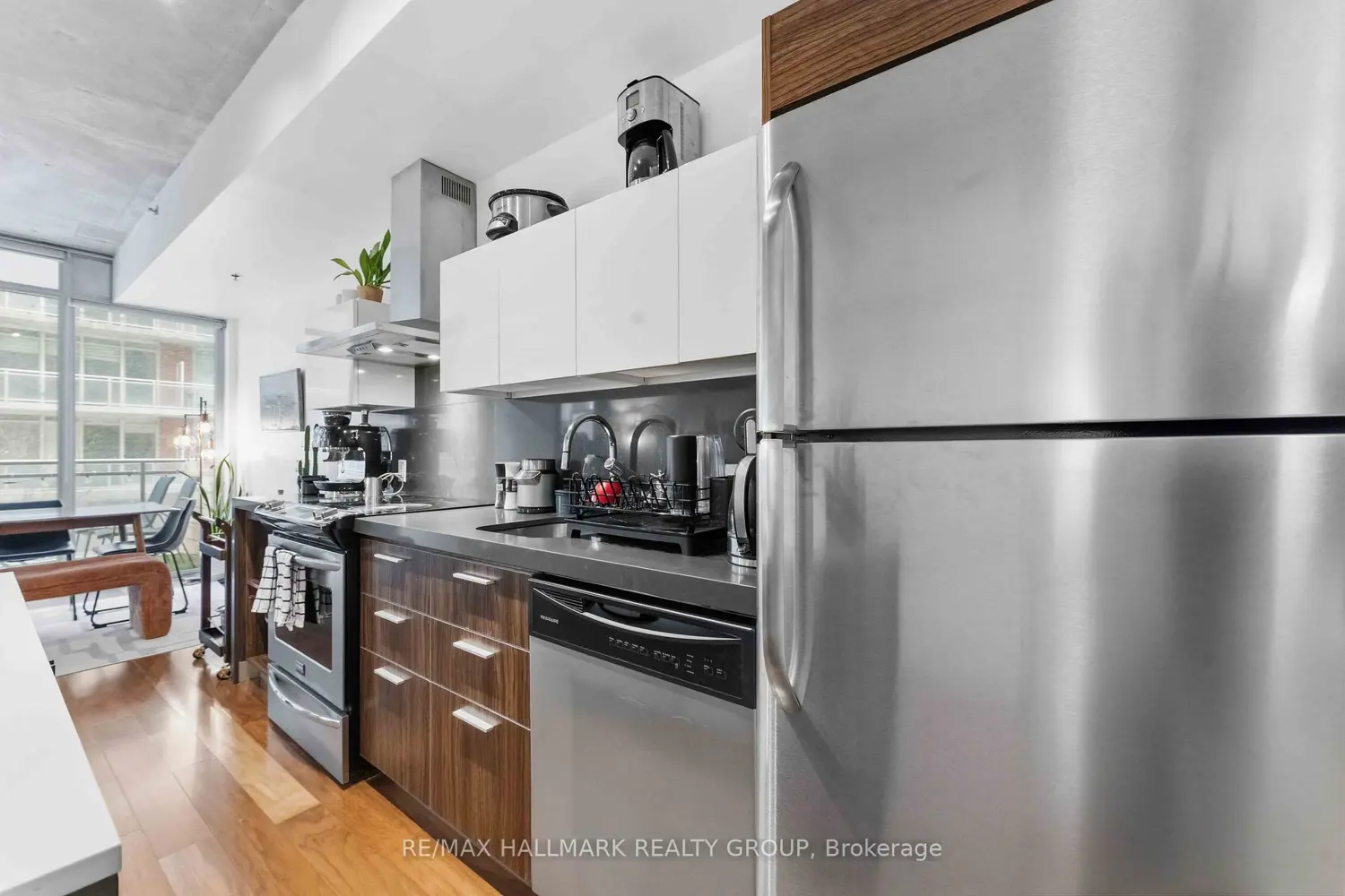 360 Mcleod Street 313 photo 4