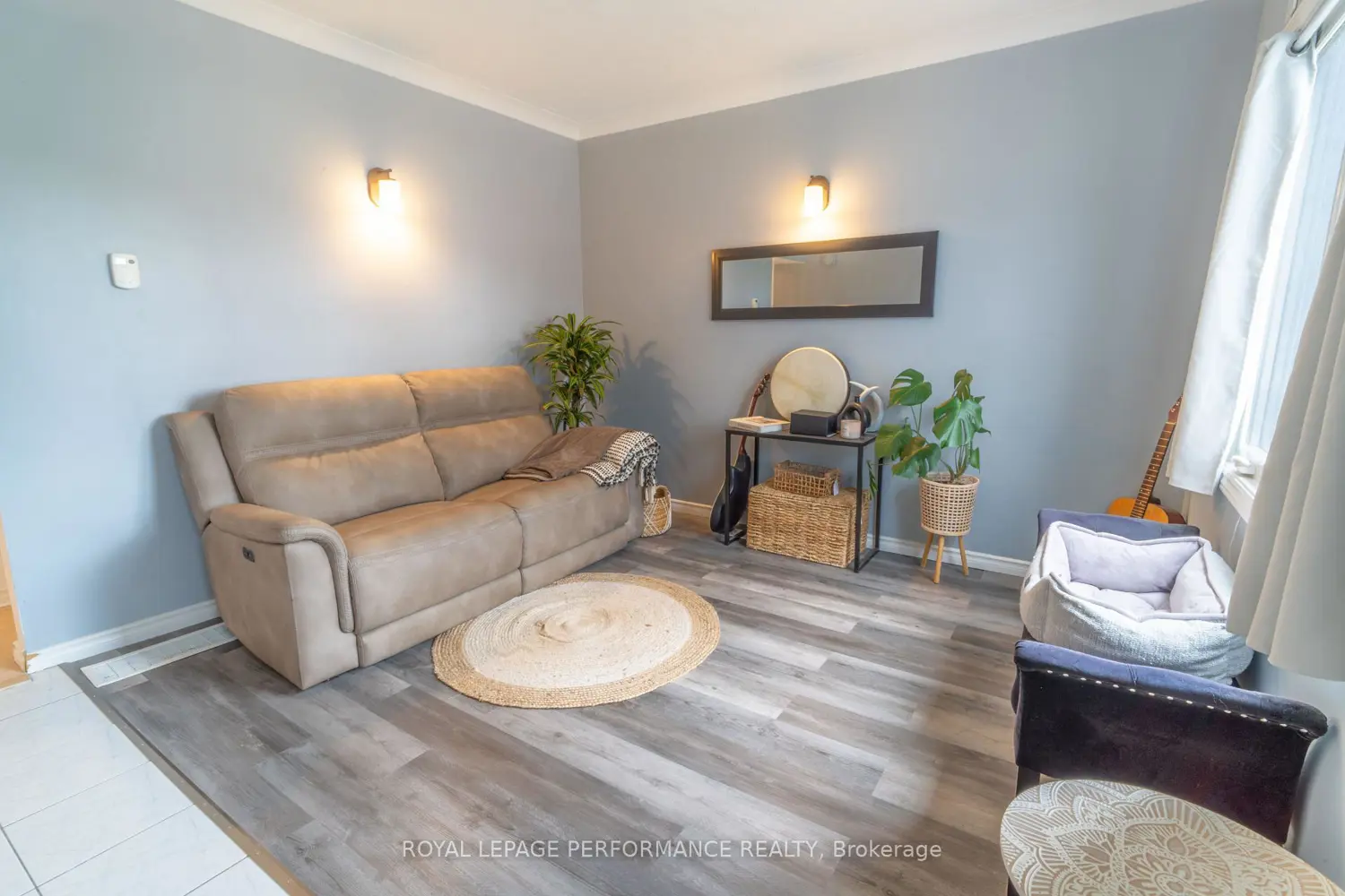 141 Chevrier Avenue photo 5