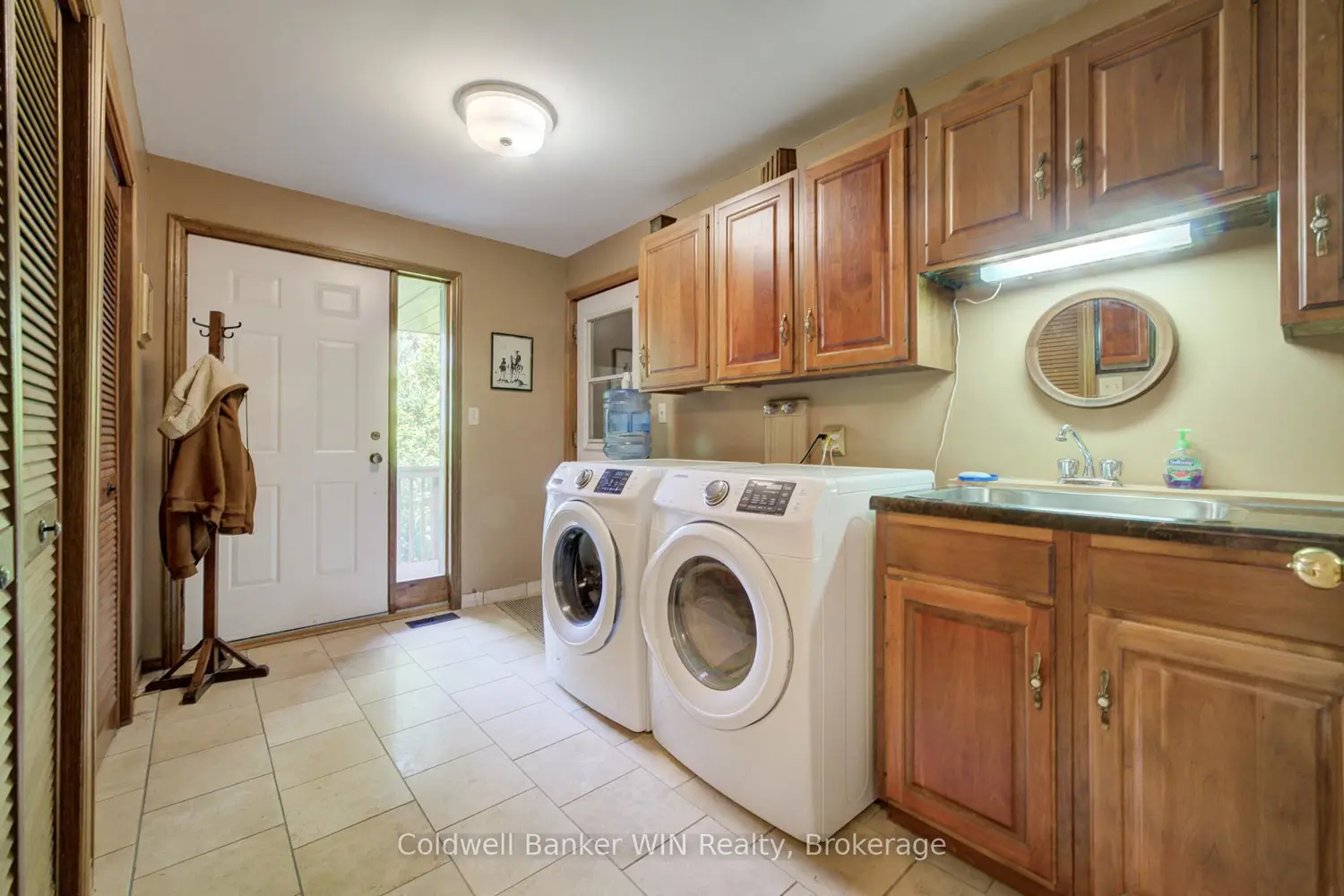 211269 Baseline Road photo 4