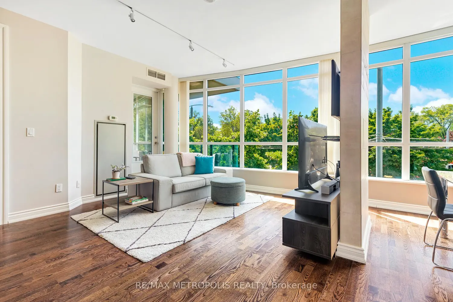 215 Fort York Boulevard 208 photo 4