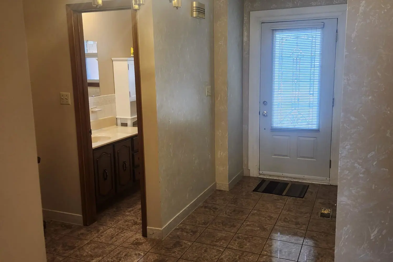 194 Beta Street photo 2