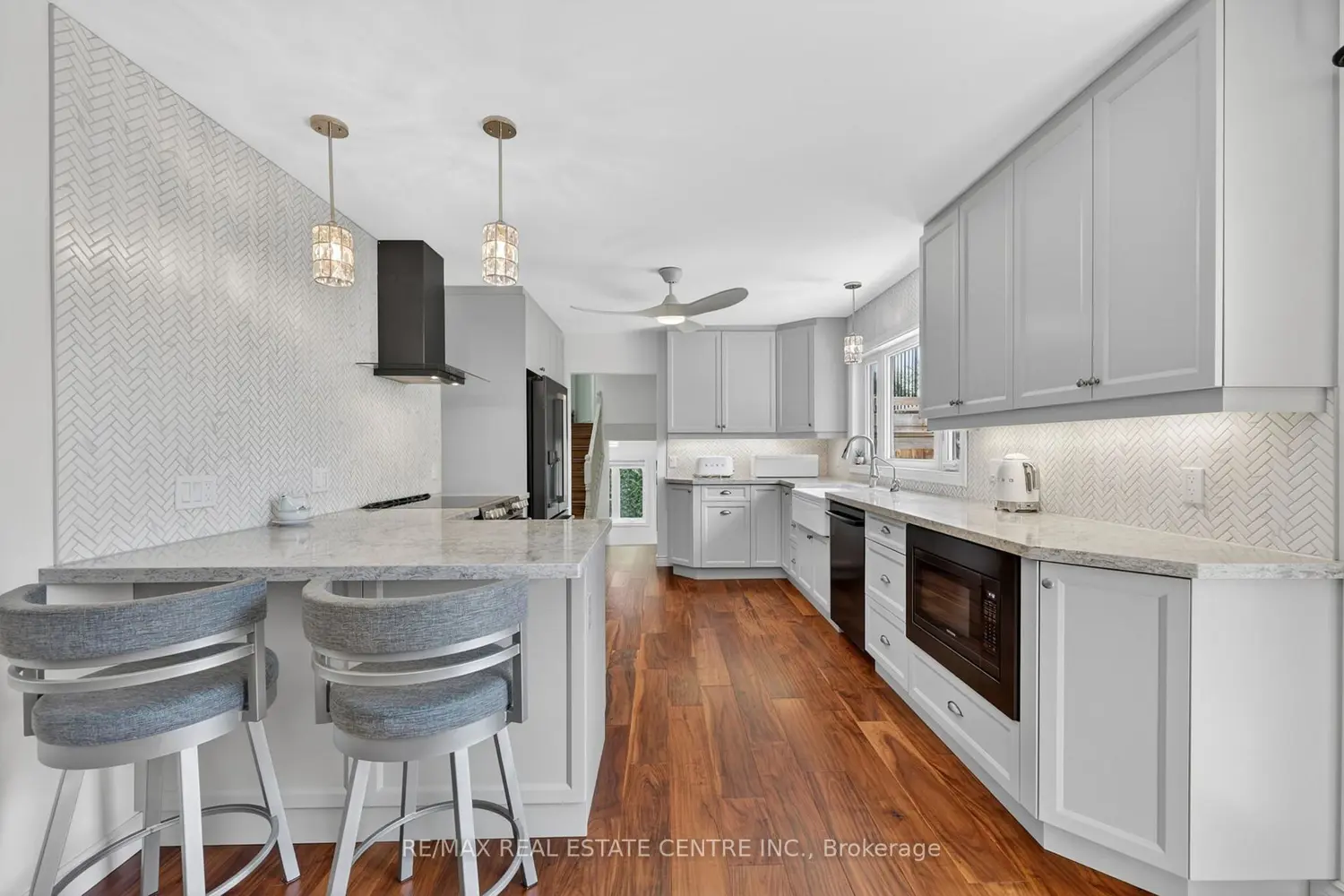 28 Starrview Crescent photo 5