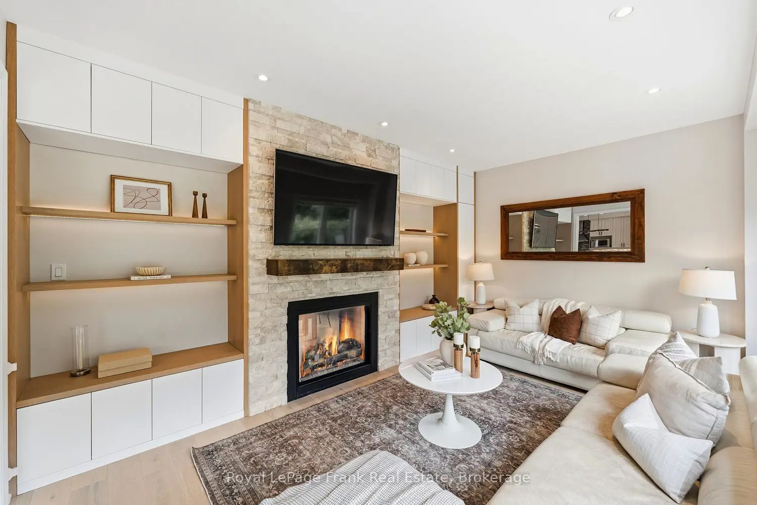 24 Rushlands Crescent photo 2
