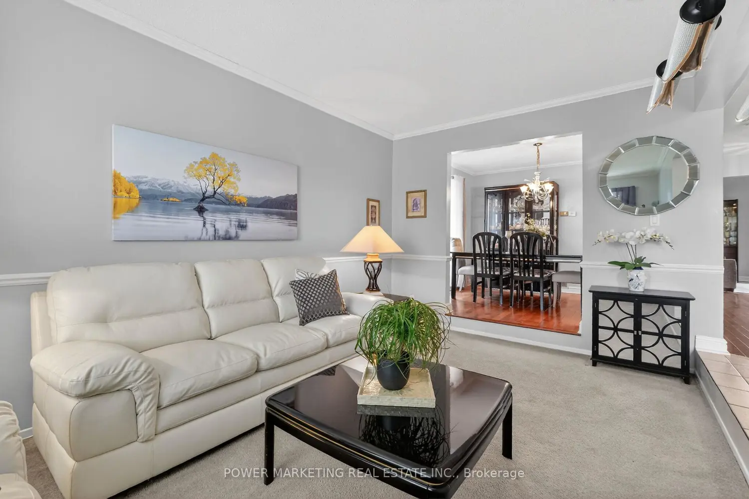 6451 Viseneau Drive photo 4