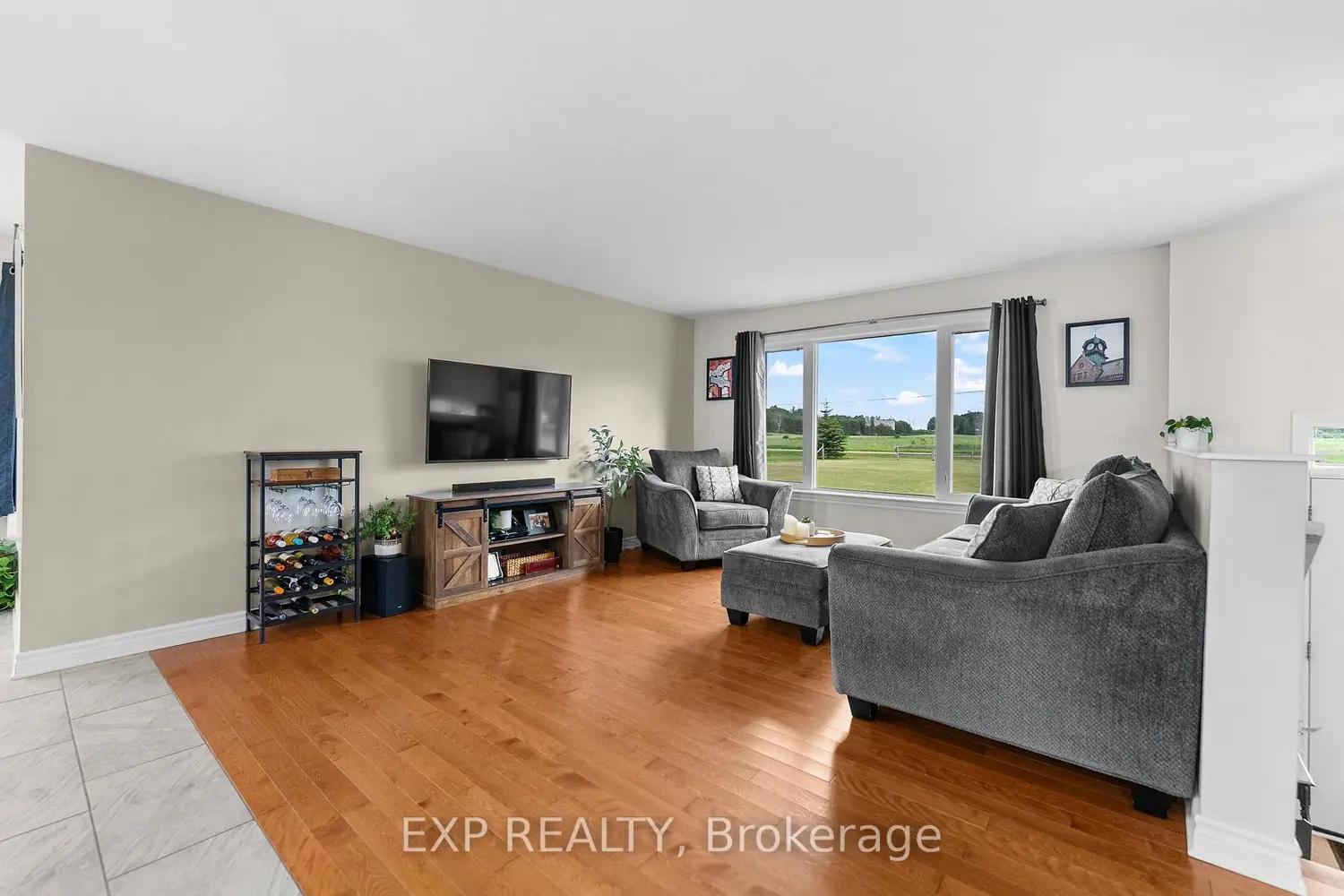 566A Pinnacle Road photo 4
