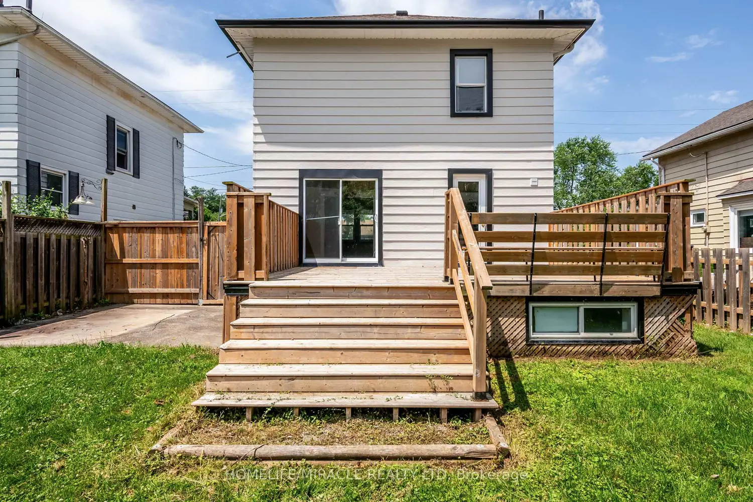 4428 Homewood Avenue photo 2