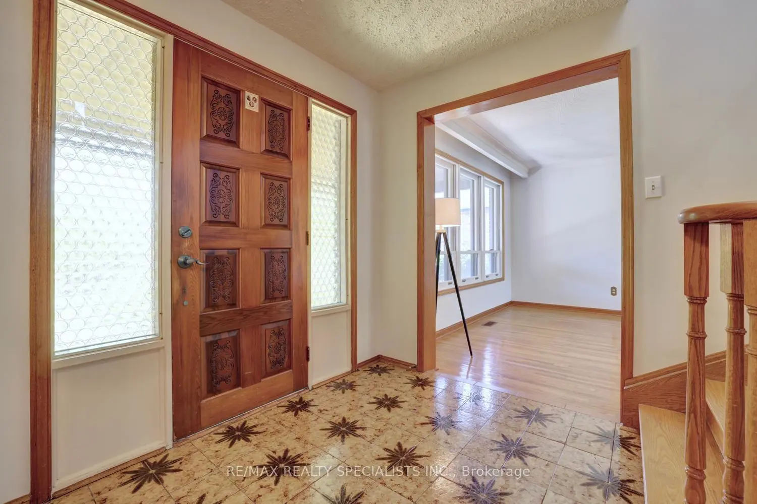 1626 Sherwood Forrest Circle photo 4