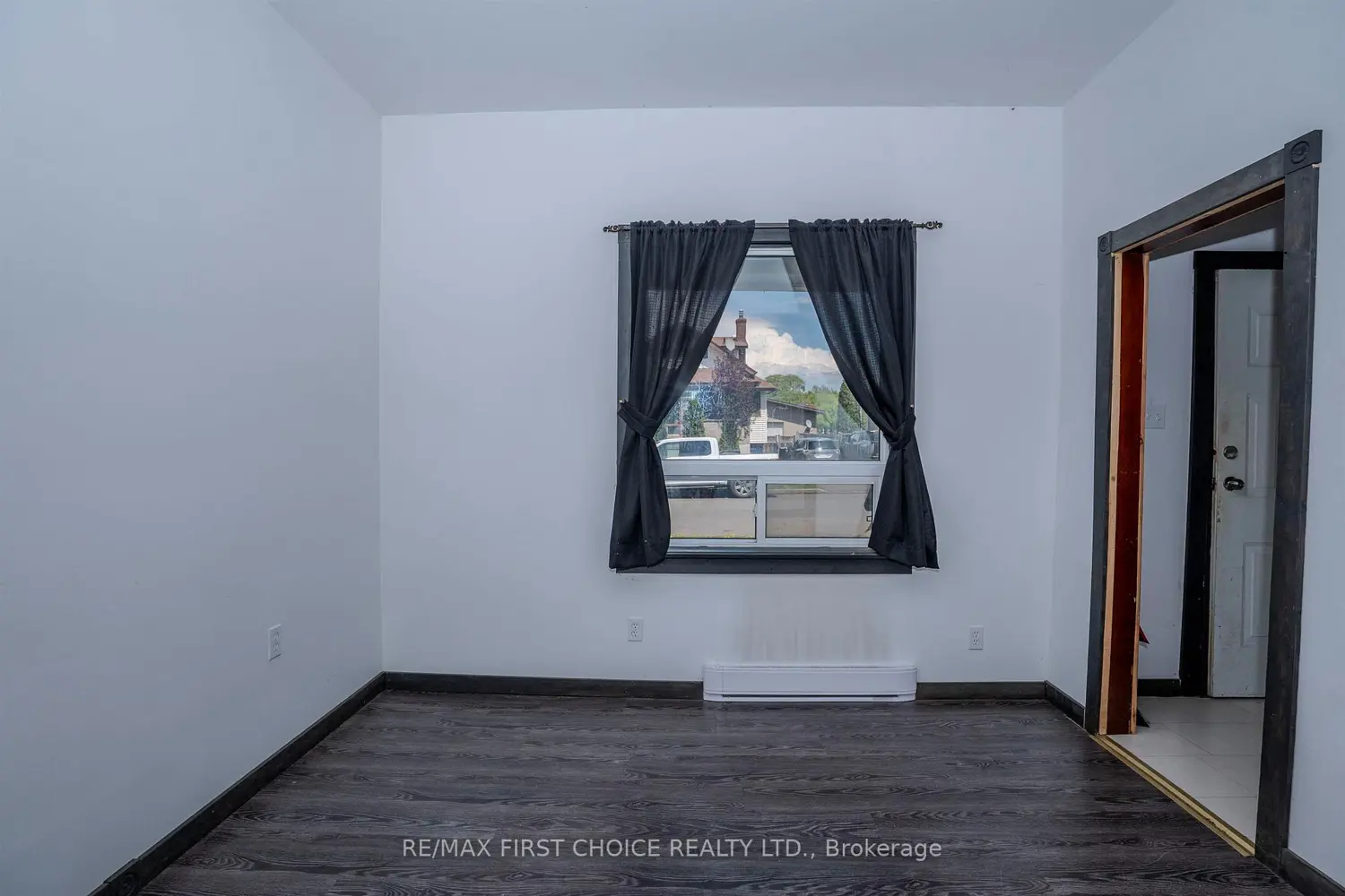 318 Ogden Street photo 2