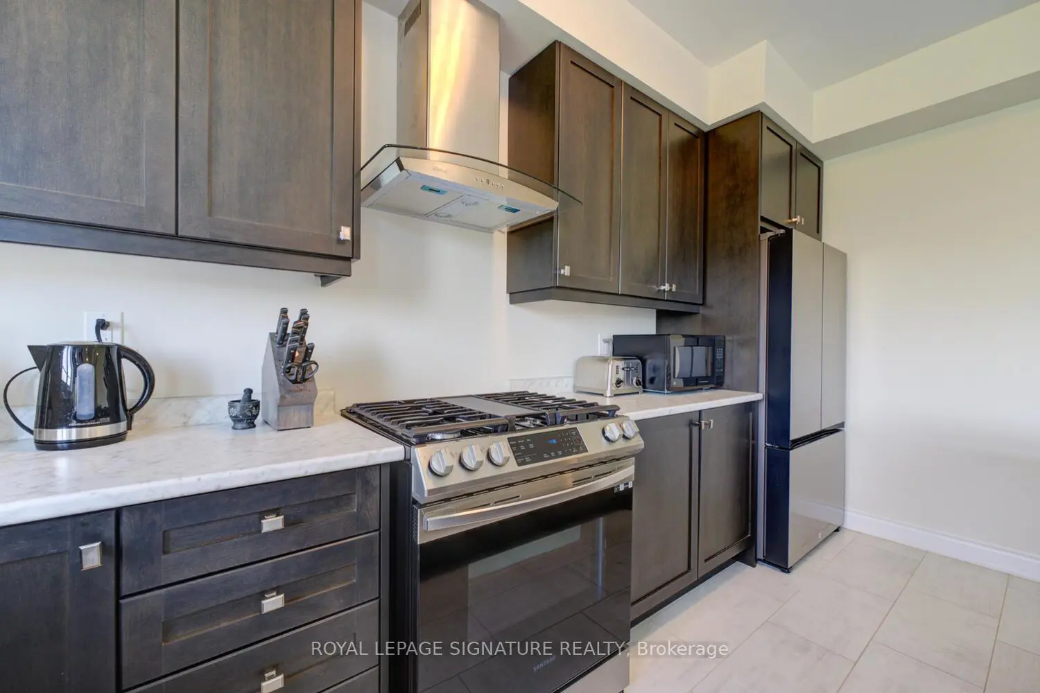372 Blackburn Drive photo 5