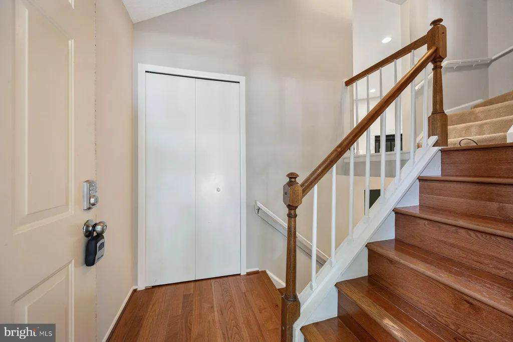 10510 E Wind Way, Columbia, MD 21044 photo 4