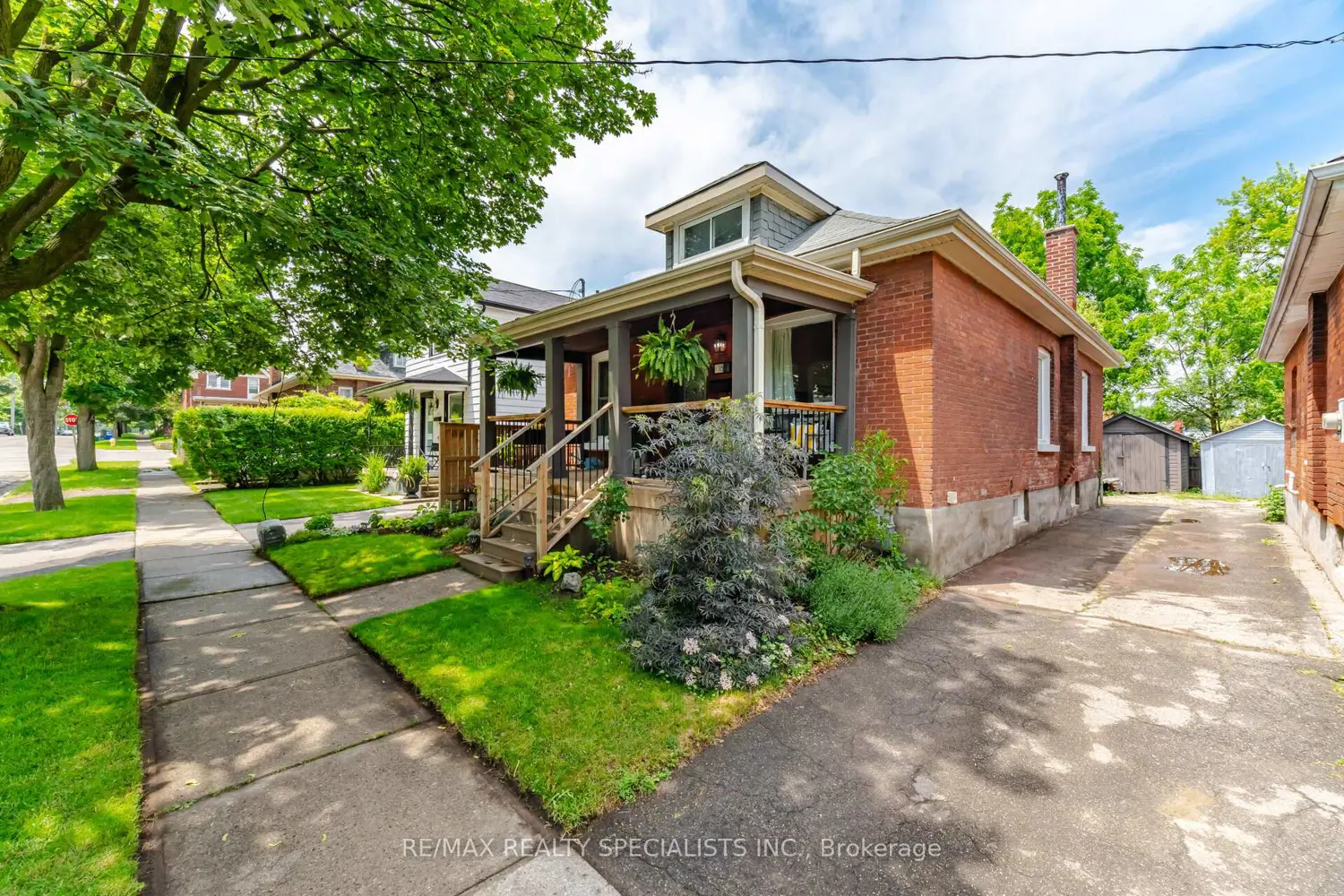 166 East Avenue photo 2