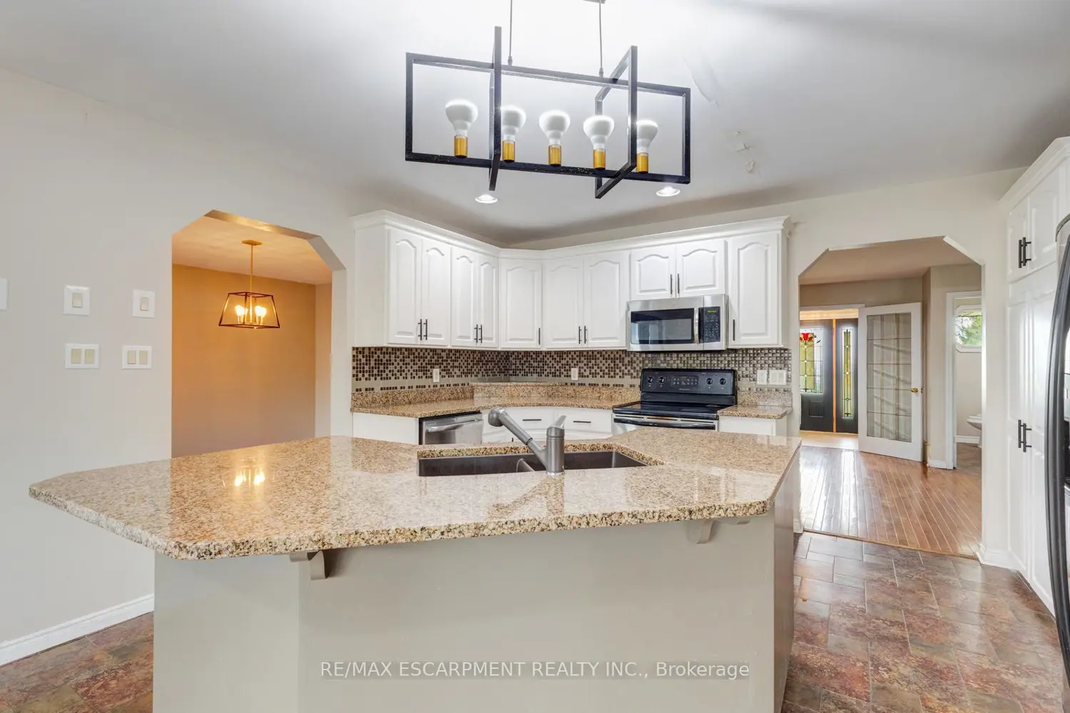 650 Sligo Road photo 3