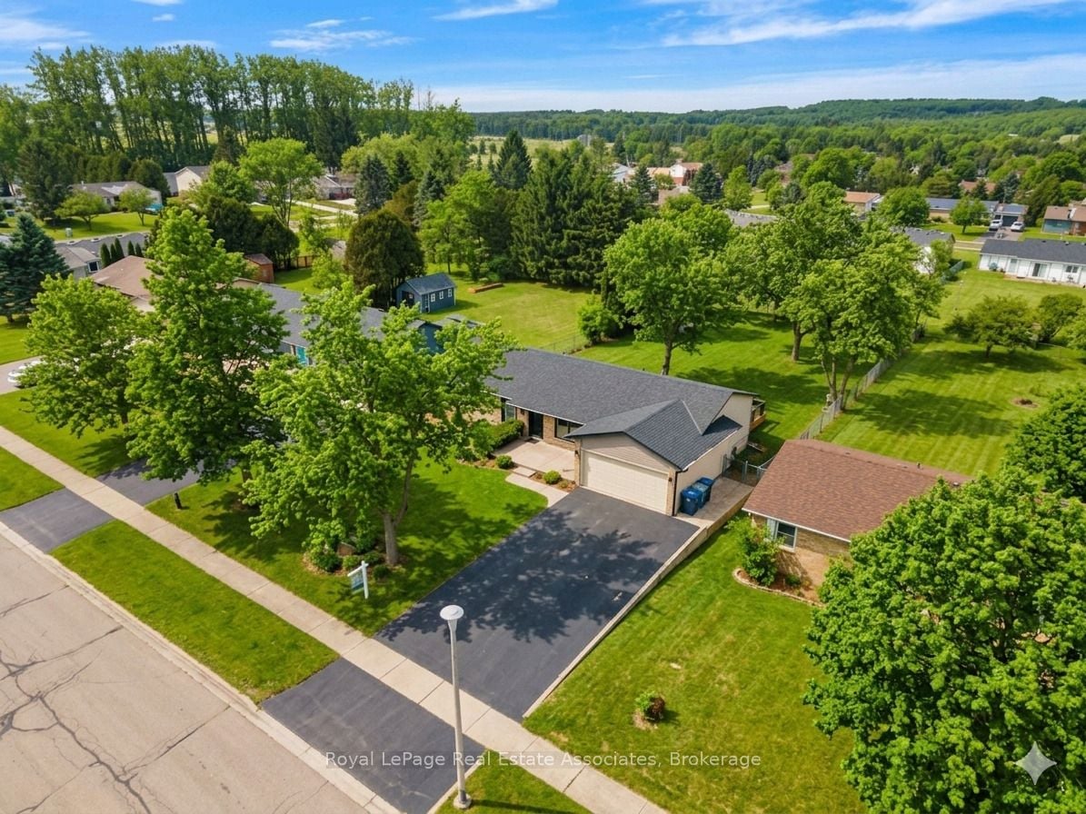 44 Mcclellan Road, Caledon, ON, L7K 0C8 photo 2