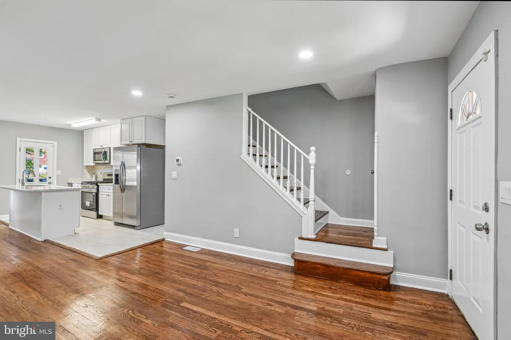 44 N Athol Avenue, Baltimore, MD 21229 photo 4