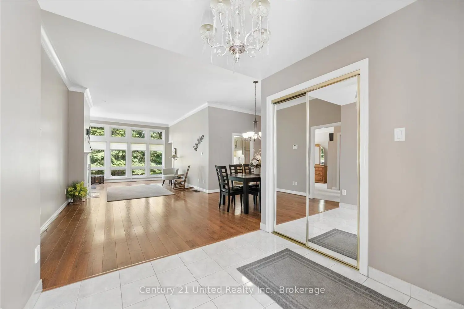 1850 Cherryhill Road 11 photo 4