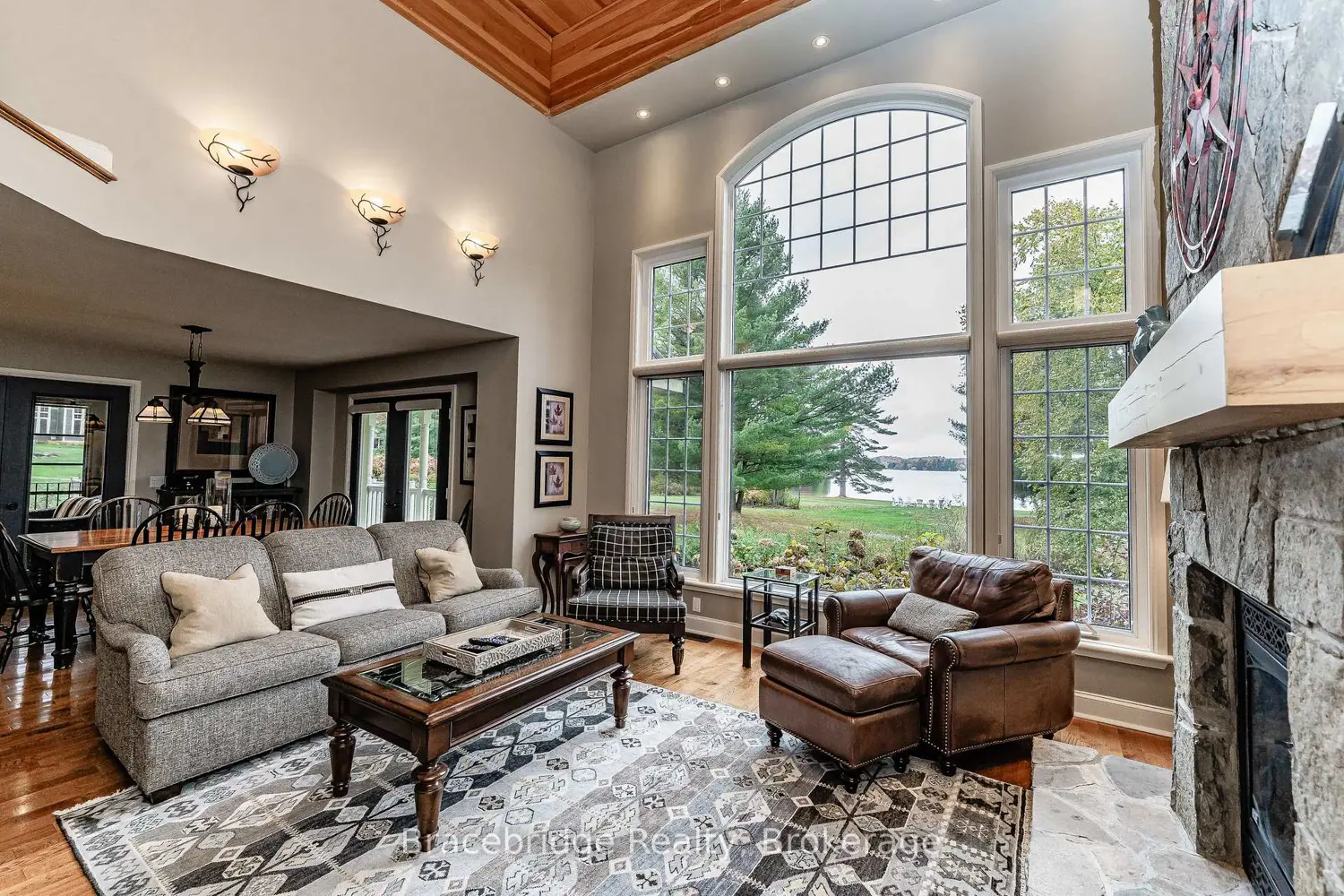 3876 Muskoka Rd 118 Highway Carling 5 W3