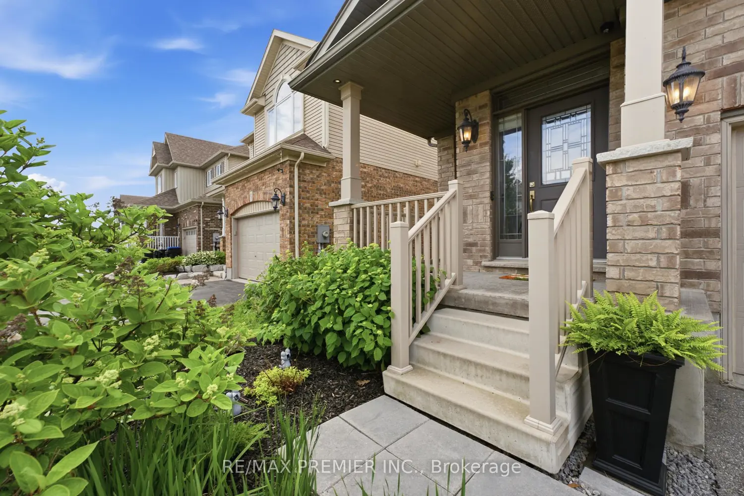 19 Burt Avenue photo 3