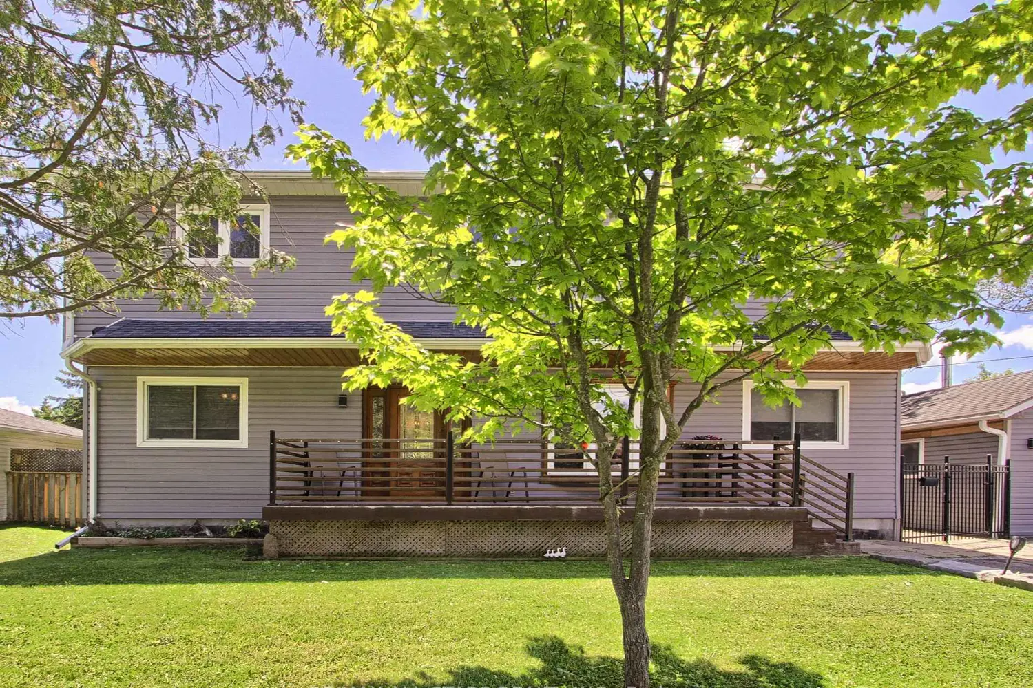 397 Winnifred Drive photo 2