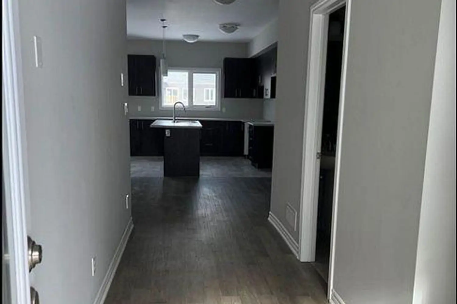 3252 Parker Avenue photo 2