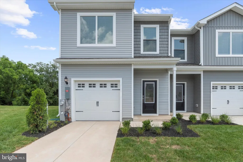 8111 Bartholomew Court, Baltimore, MD 21206 photo 5