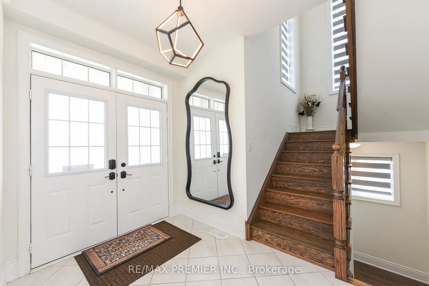 215 Hayrake Street photo 2
