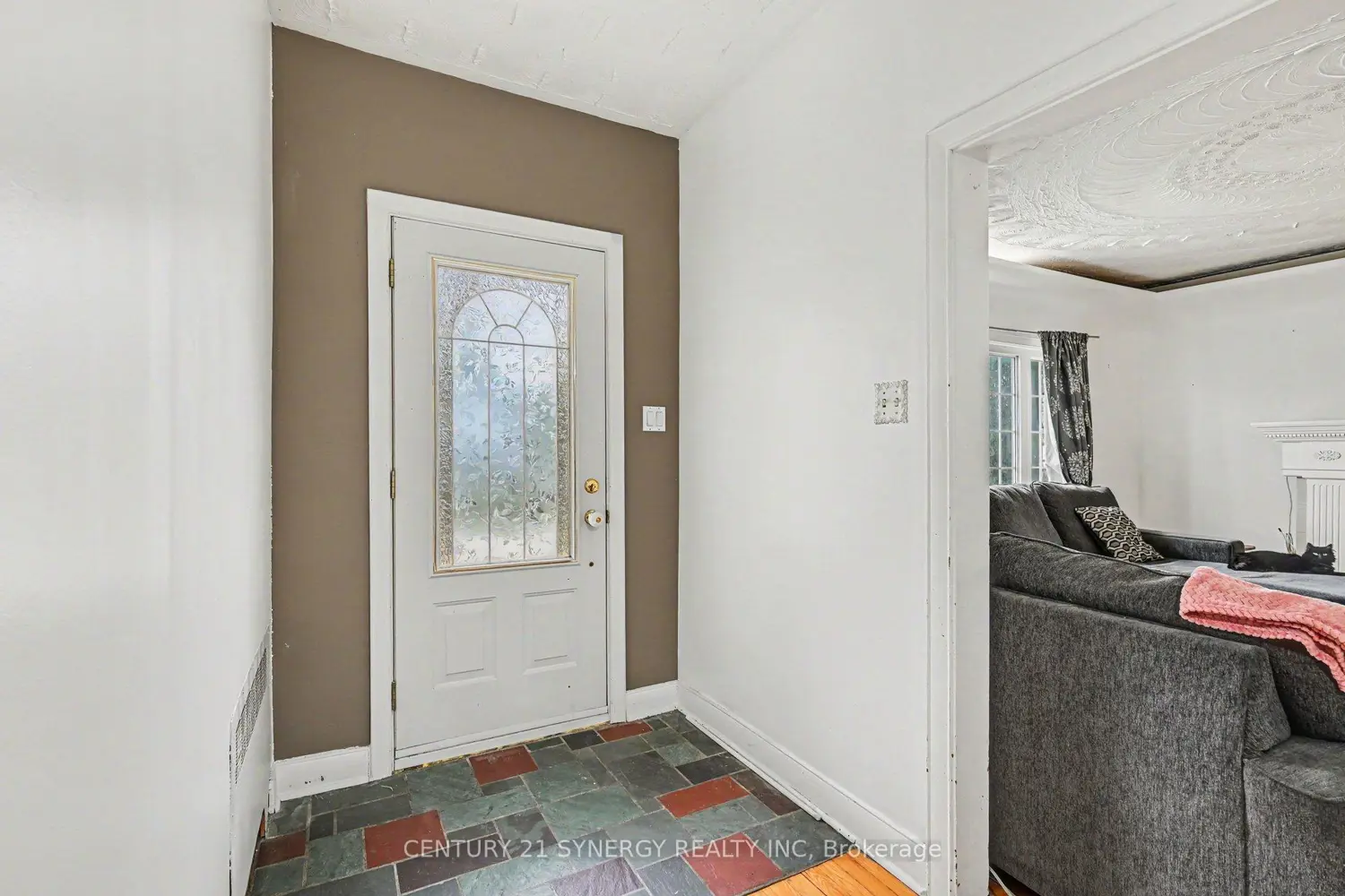 782 Principale Street photo 2