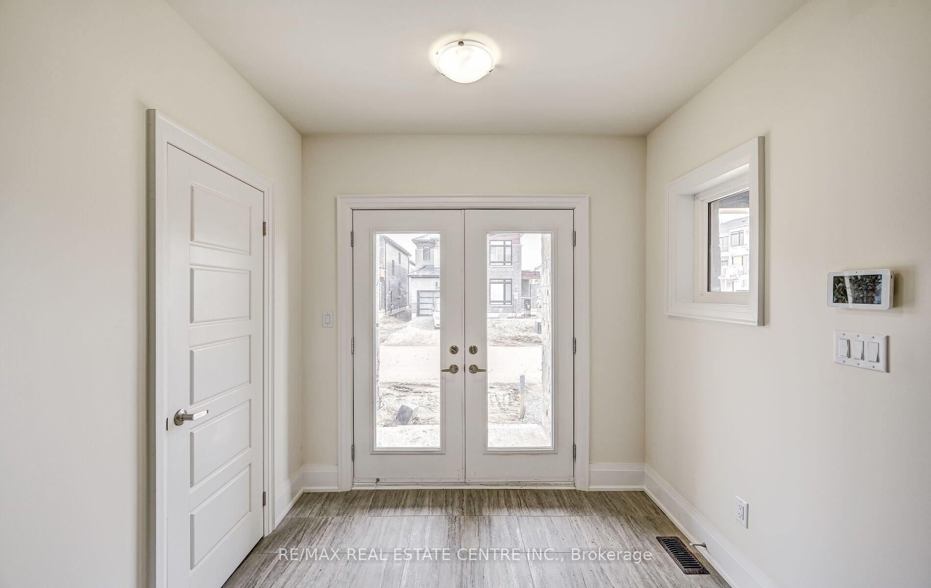 4 Haydrop Road, Brampton, ON, L6P 4N9 photo 3