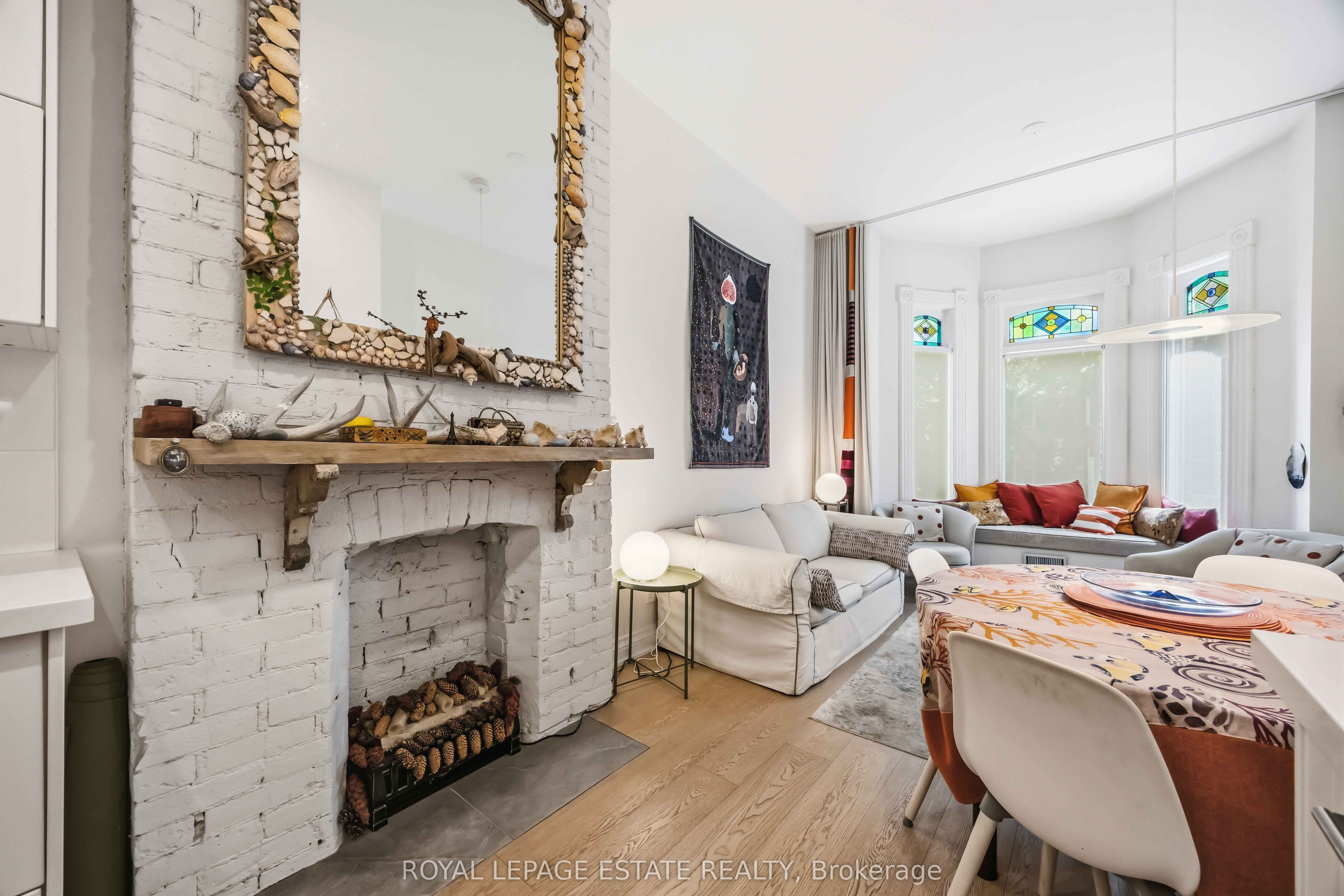 MAIN-100 Seaton Street, Toronto, ON, M5A 2T3