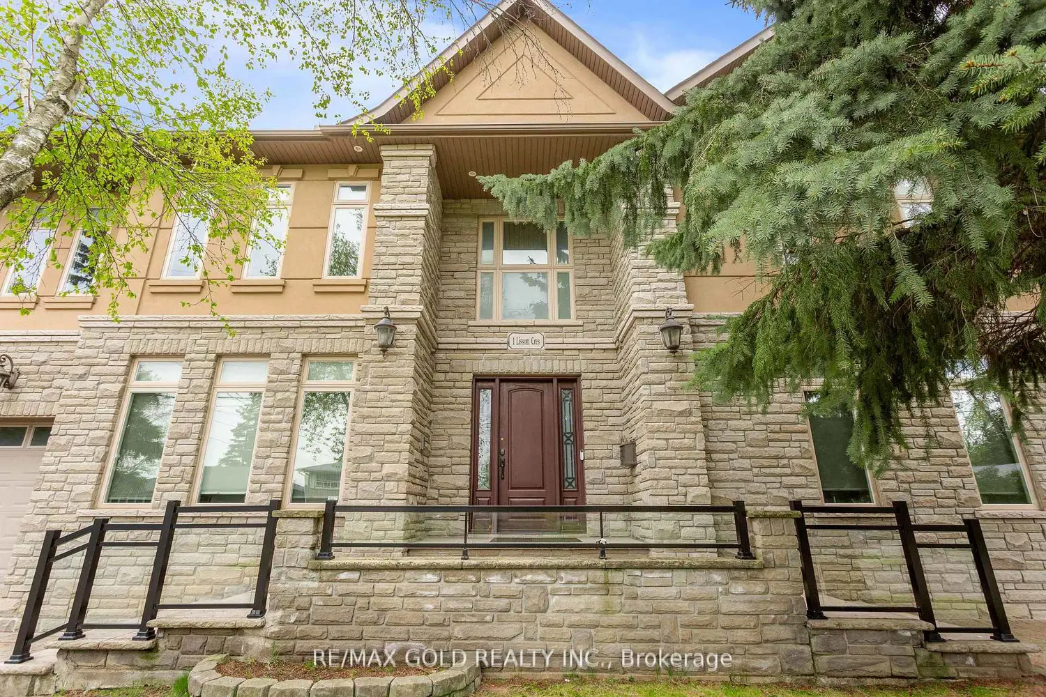 1 Lissom Crescent