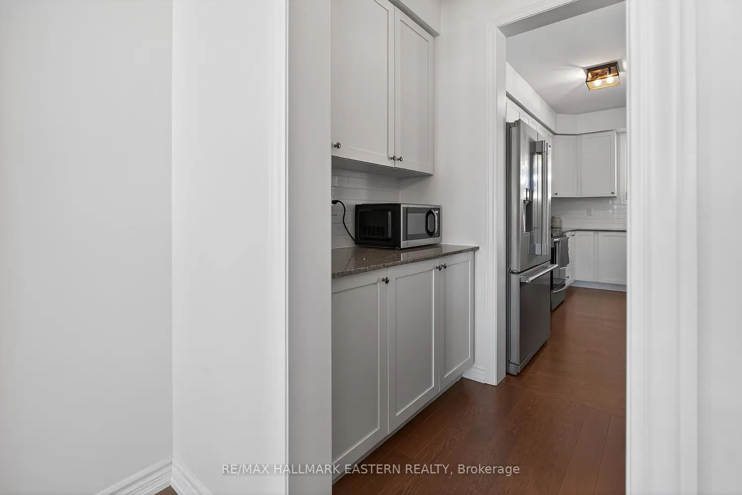 141 Highlands Boulevard photo 2