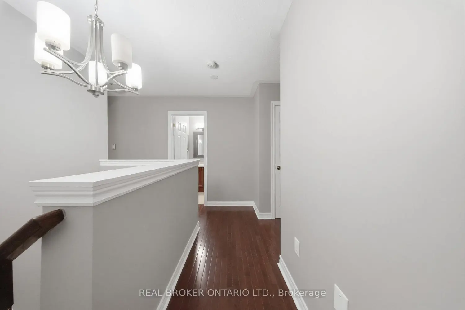27 Harvest Hills Boulevard photo 2