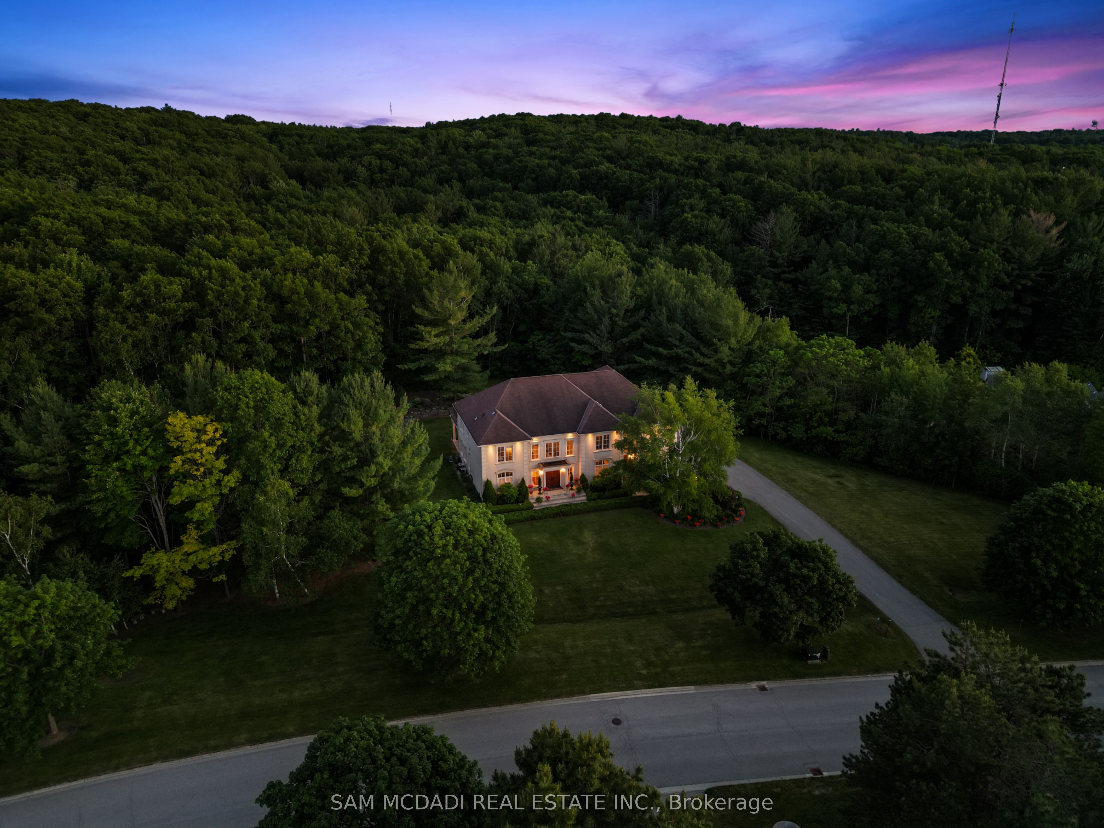 65 Kingswood Drive, King, ON, L7B 1K8