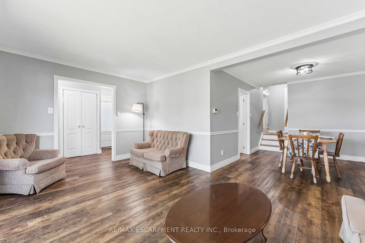29 Deeside Crescent photo 3