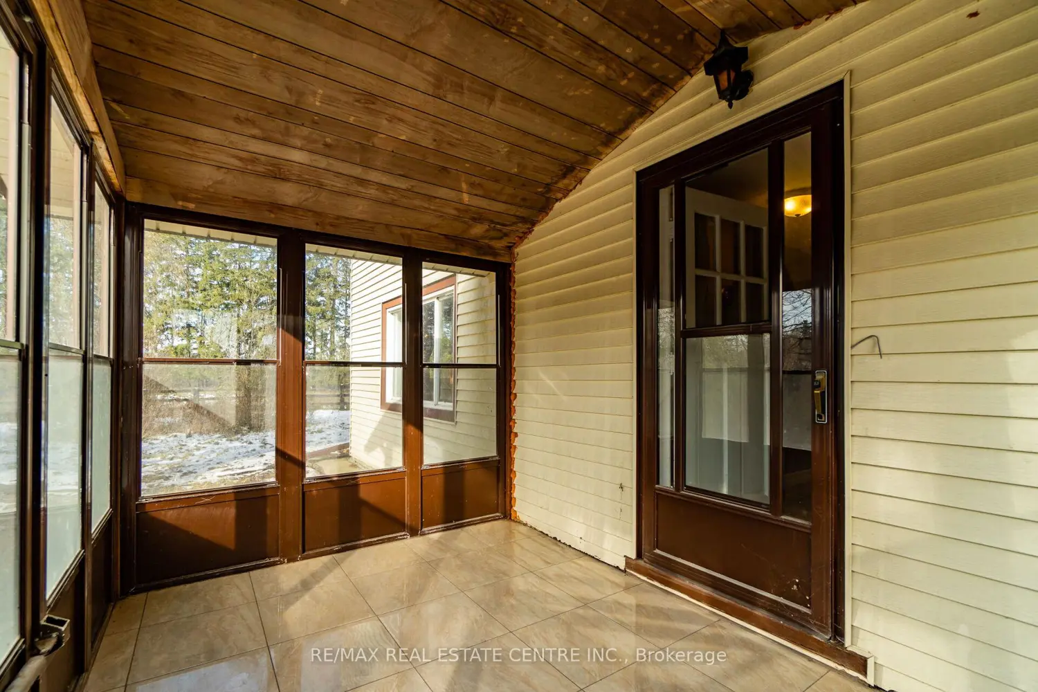8681 Canyon Road photo 3