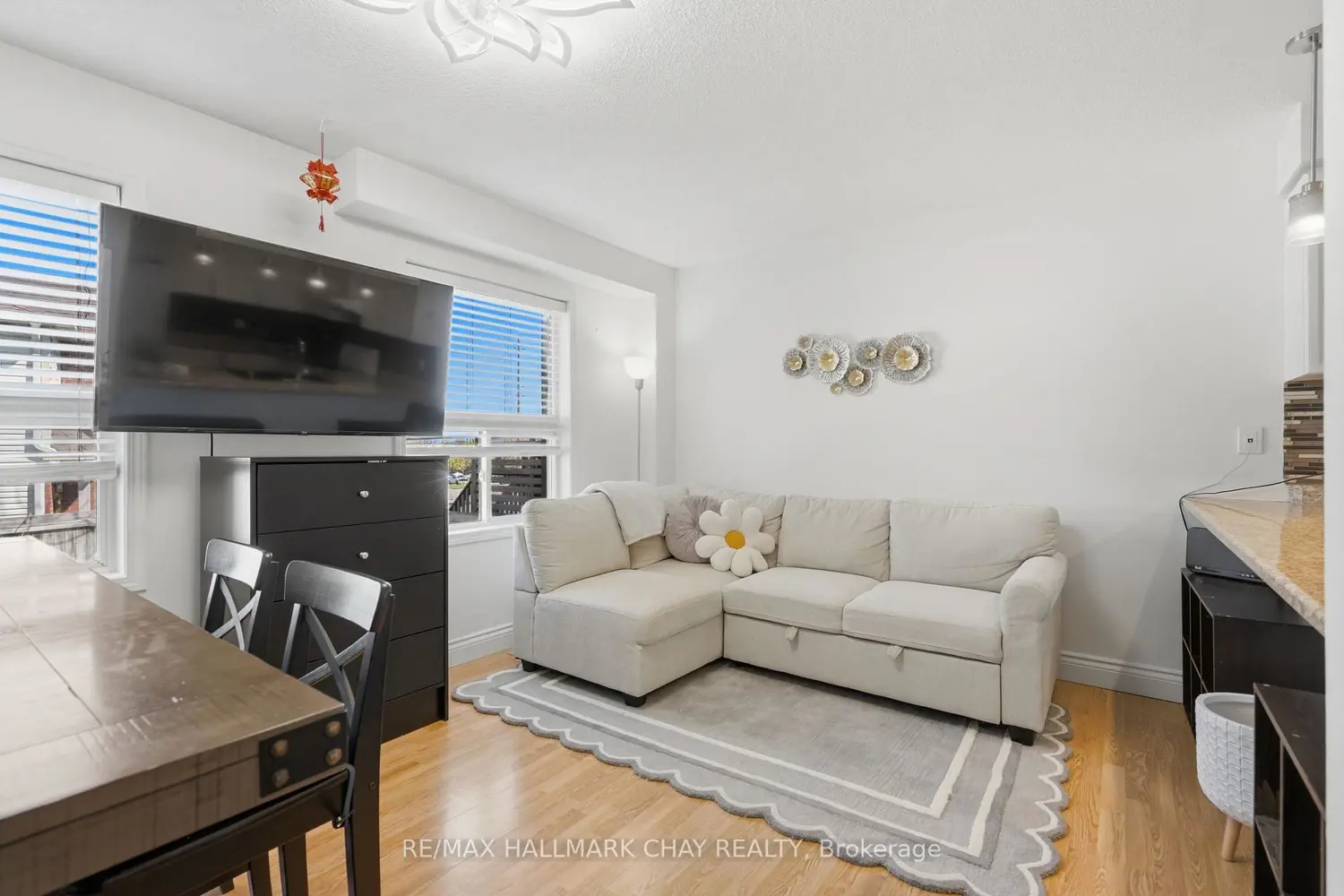 4 Hawthorne Crescent