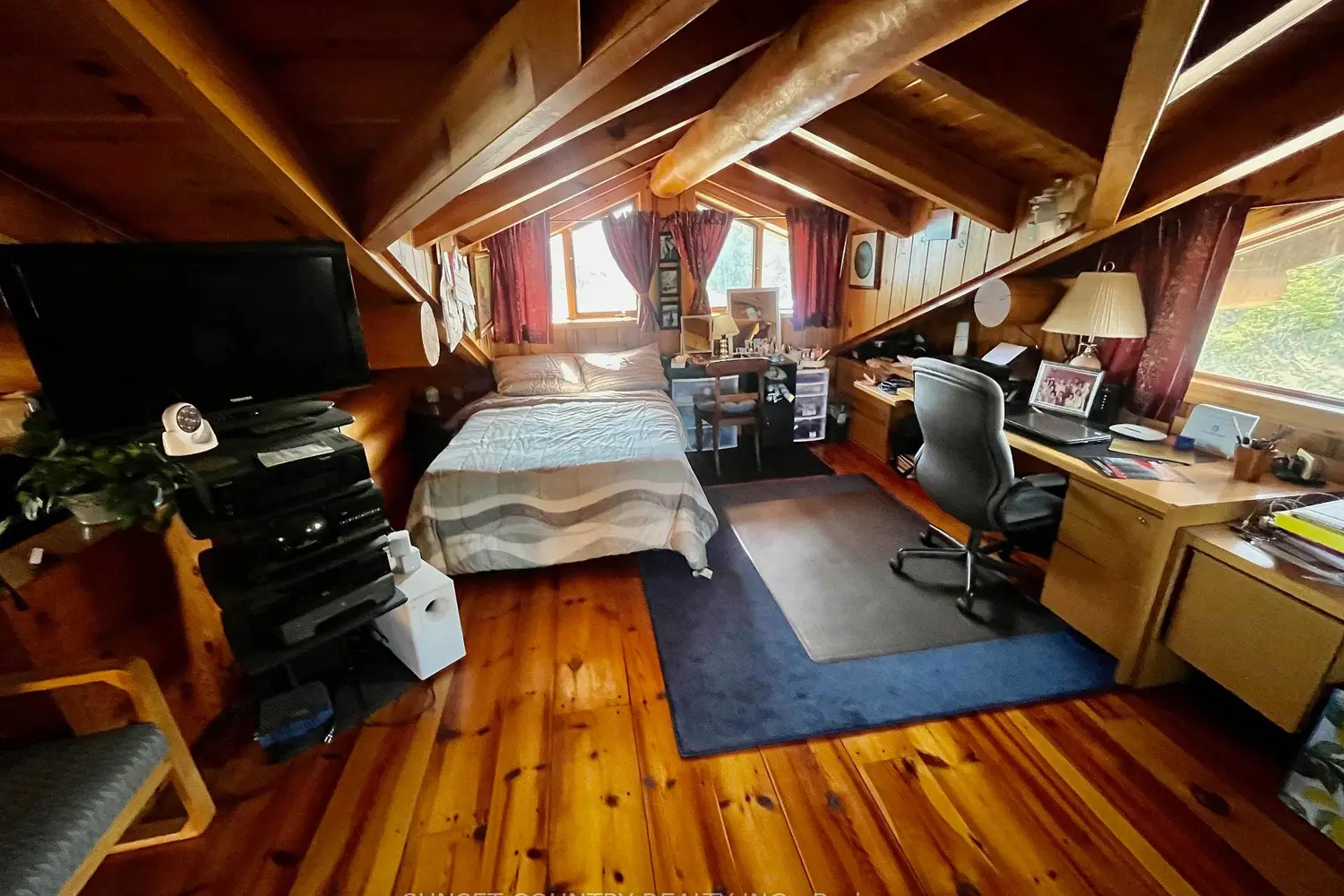 377 Crawford Drive photo 3
