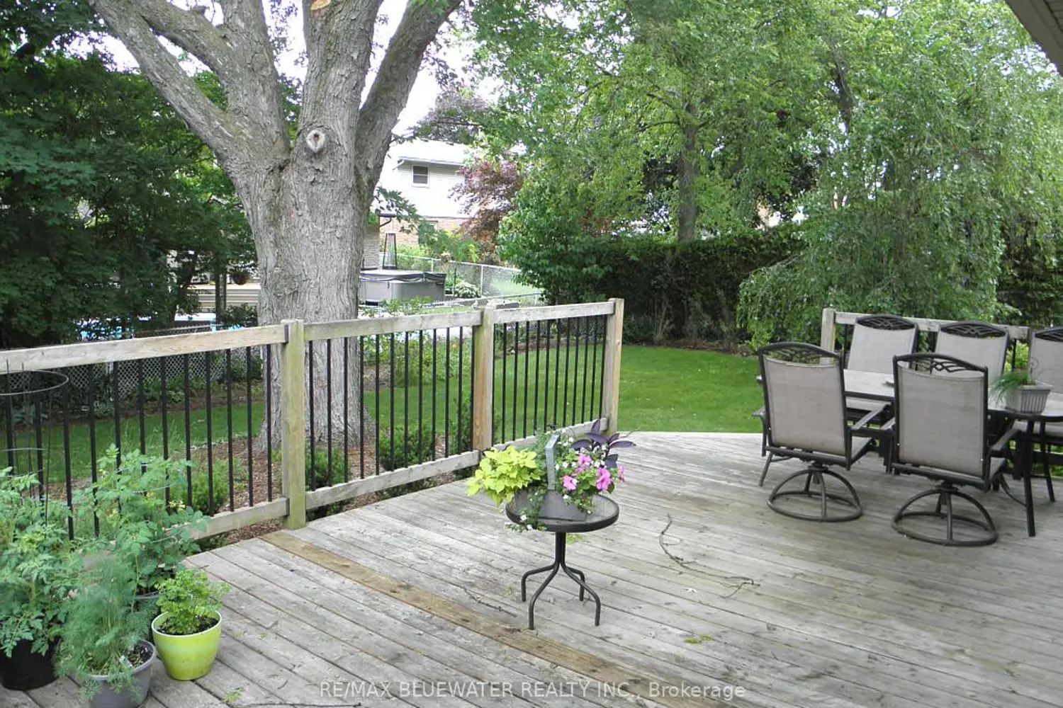 44 Spencer Crescent photo 2