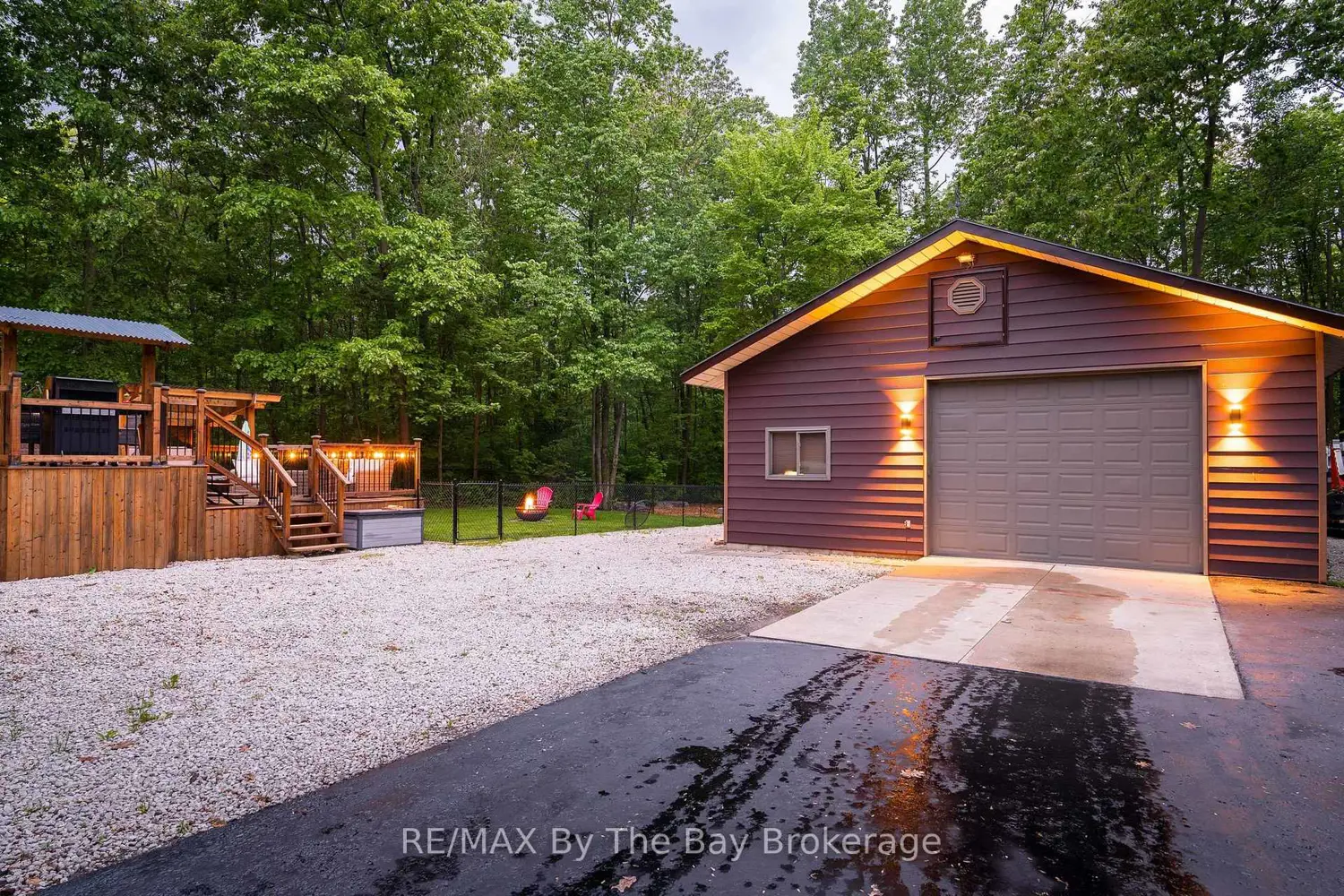 10 Birchwood Trail photo 2
