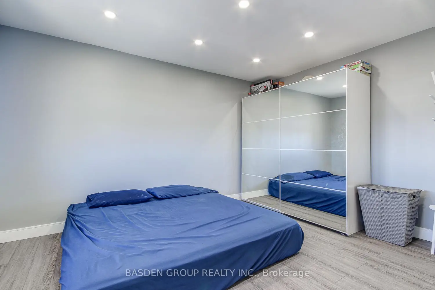 545 Wist Road photo 5