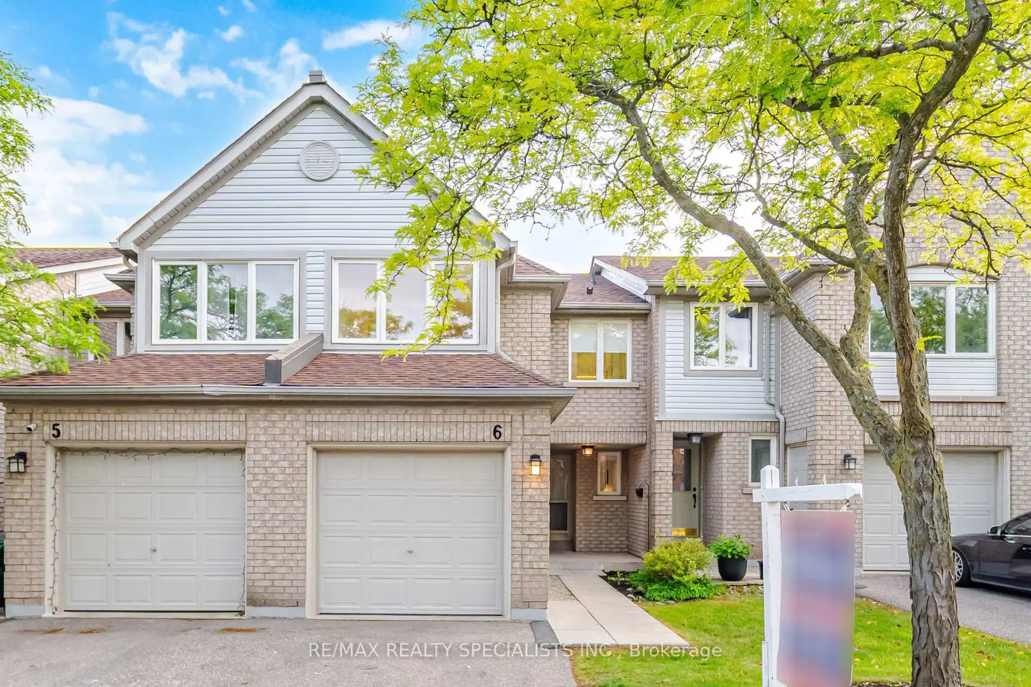 2555 Thomas Street 6 photo 3