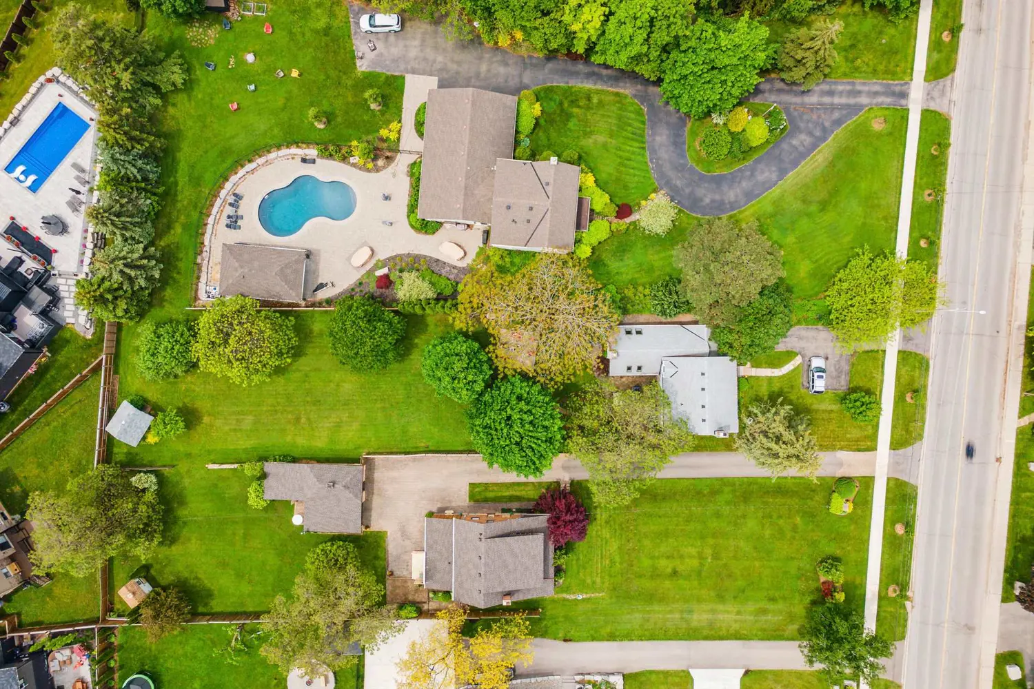 5170 King Street photo 3